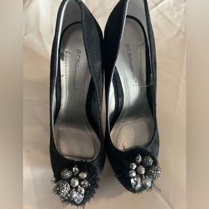 BCBGeneration Women's Scottie Pump